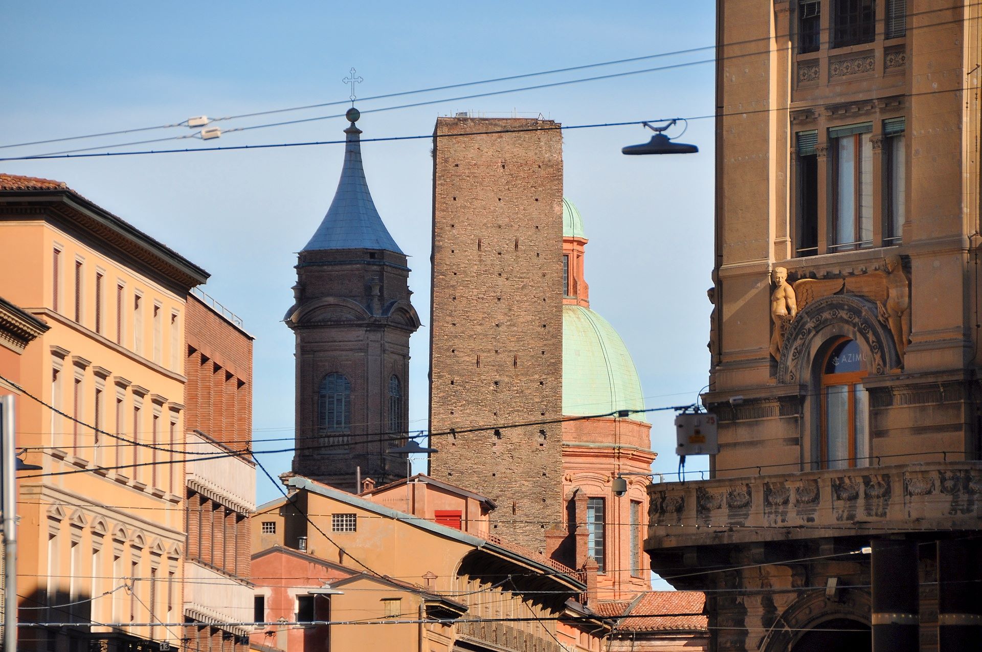 Bologna (Photo license: CC BY 2.0)